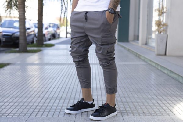 Jogger GRIS PETROLEO gabardina - Image 4