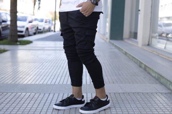 Jogger NEGRO gabardina